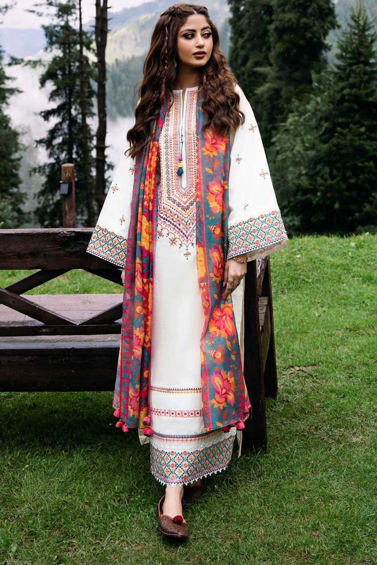 3 Piece Embroidered Lawn Suit with Digital Printed Voil Dupatta (SP 2575)