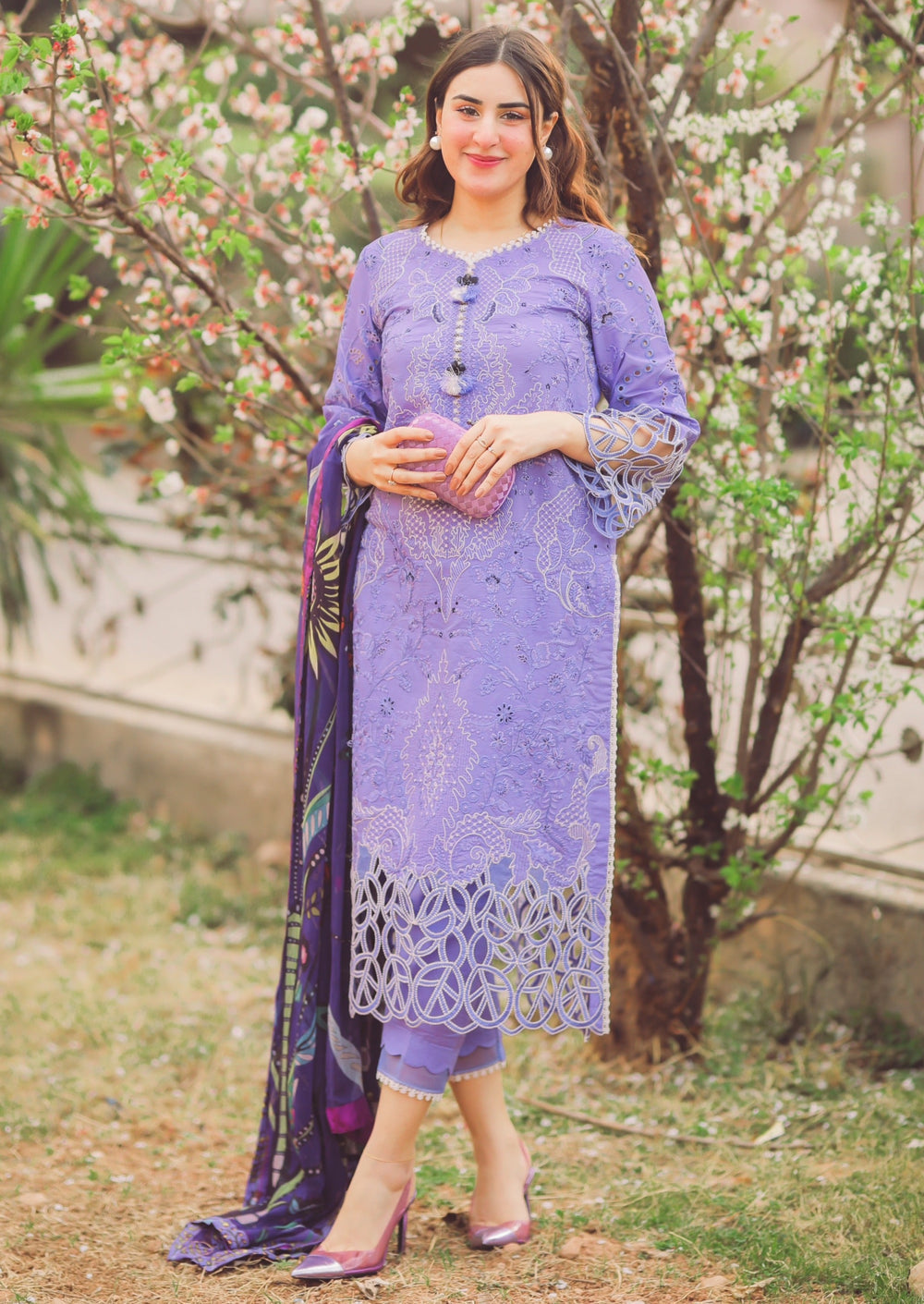 3 Piece Embroidered Lawn Suit With Digital Printed Silk Dopatta (MS 04)