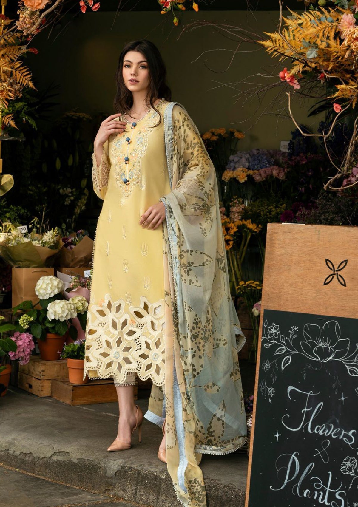 3 Piece Embroidered Lawn Suit with Printed Voil lawn Dopatta (MQ 2570)