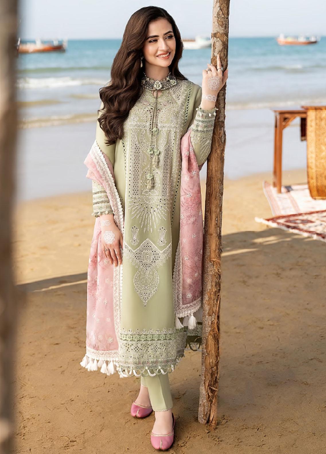 3 Piece Embroidered Lawn Suit With Digital Printed Organza Dopatta (CH 10)